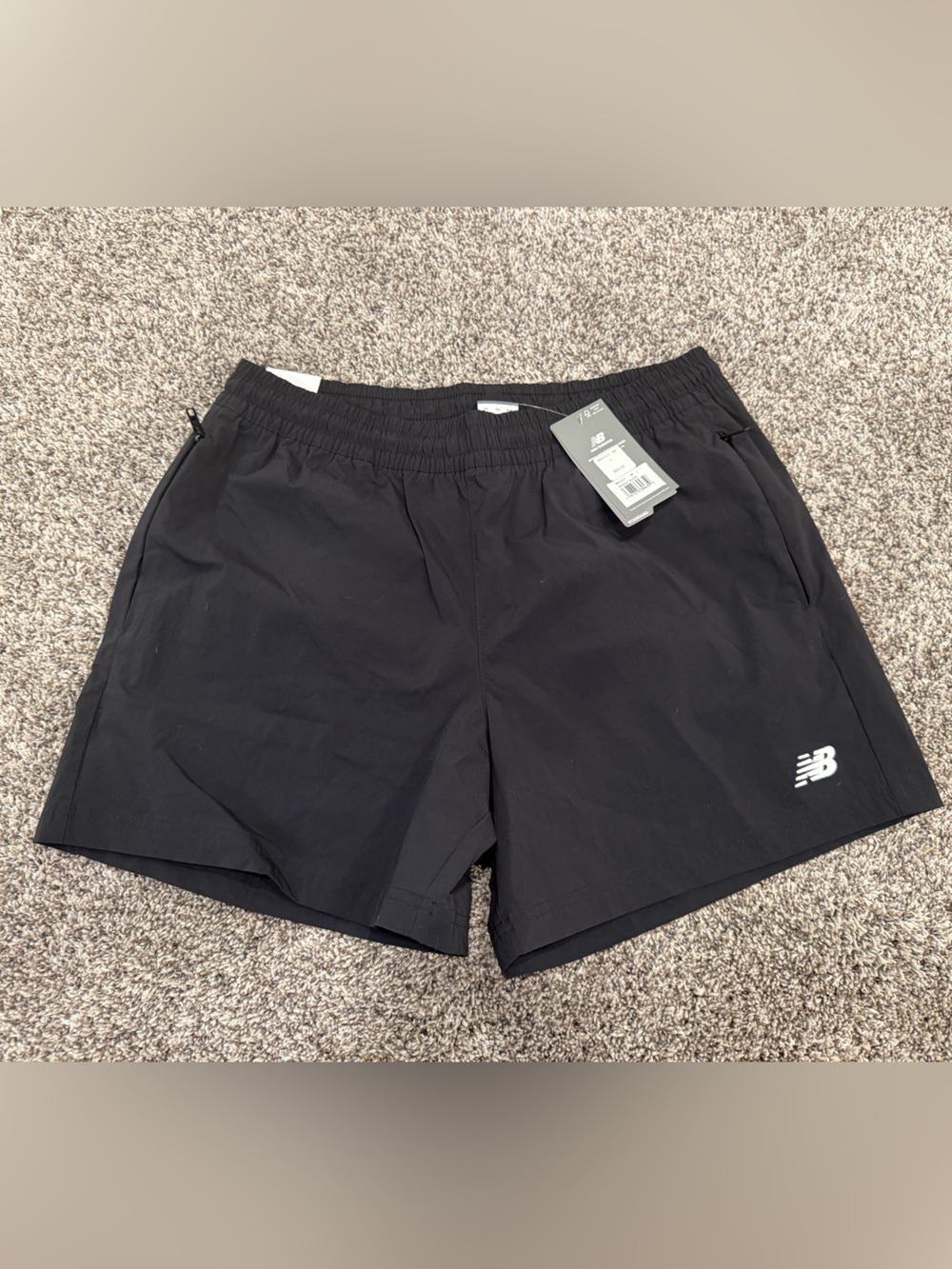 New Balance Men's Large Black Athletic Training Shorts with Reflective Logo